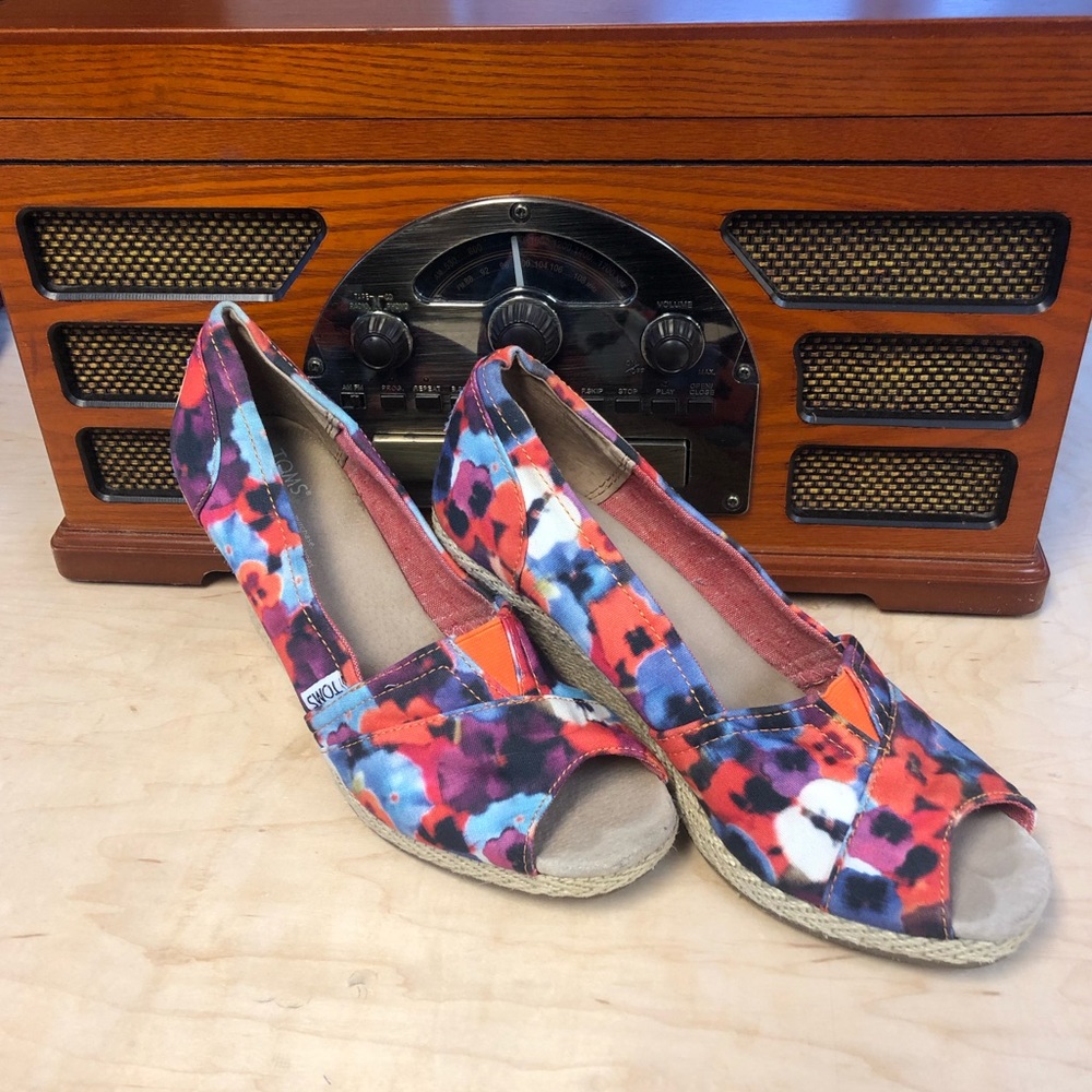 Canvas Peep Toe Toms